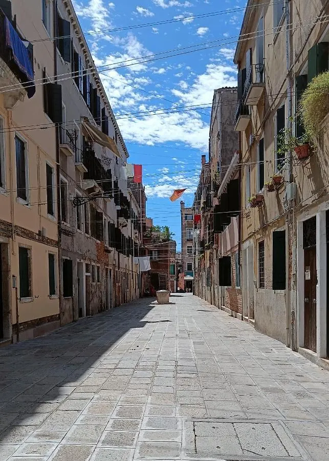 Biennale Area With Terrace And View! Apartment Venice